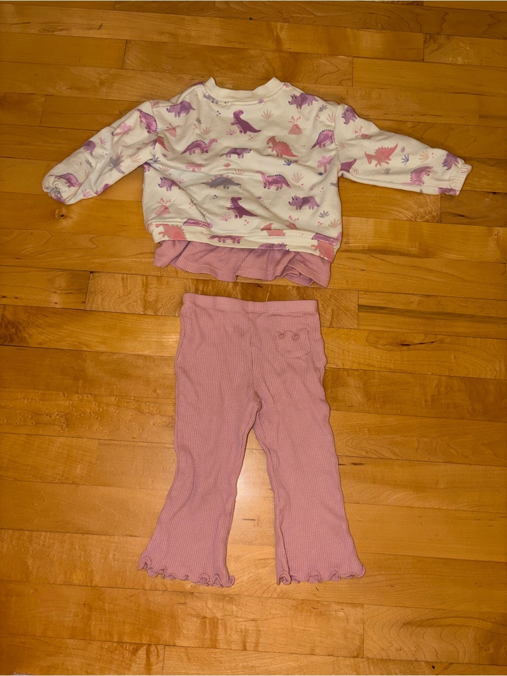 Angel Dear White Sweatshirt and Pink Ruffle Pants Matching Set - Picture 4 of 5